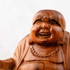 ŠŤASTNÝ BUDDHA DŘEVĚNÁ SOŠKA 2 (XL) 17cm 704g
