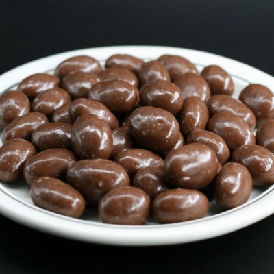 Mandle v mléčné čokoládě 1 kg